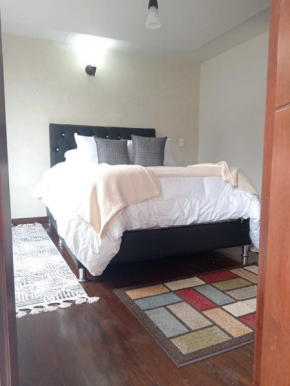 Central room + private bathroom, balcony & parking